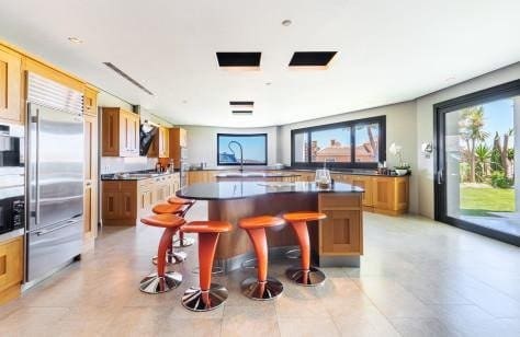 7 quarto Moradia para venda em Hacienda Las Chapas, Marbella com piscina garagem - 8 900 000 € (Ref: 8109618)