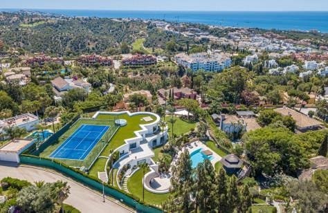 7 soveværelse Villa til salg i Marbella med swimmingpool garage - € 8.900.000 (Ref: 8109618)