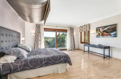 16 bedroom Villa for sale in Benahavis with pool garage - € 8,990,000 (Ref: 8109619)