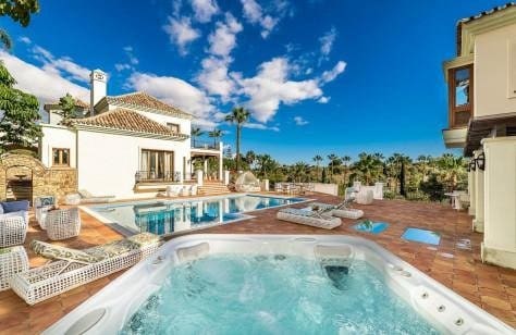 16 bedroom Villa for sale in Benahavis with pool garage - € 8,990,000 (Ref: 8109619)