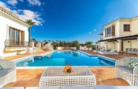 16 bedroom Villa for sale in Benahavis with pool garage - € 8,990,000 (Ref: 8109619)