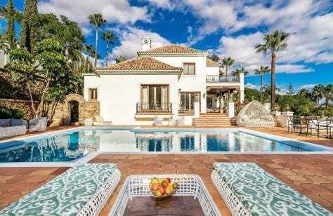 16 bedroom Villa for sale in Benahavis with pool garage - € 8,990,000 (Ref: 8109619)