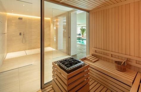 9 makuuhuone Huvila myytävänä paikassa Marbella mukana uima-altaan 
autotalli - 27 500 000 € (Ref: 8109621)