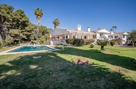 7 soveværelse Villa til salg i Marbella med swimmingpool garage - € 3.000.000 (Ref: 8109622)