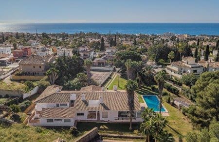 7 soveværelse Villa til salg i Marbella med swimmingpool garage - € 3.000.000 (Ref: 8109622)