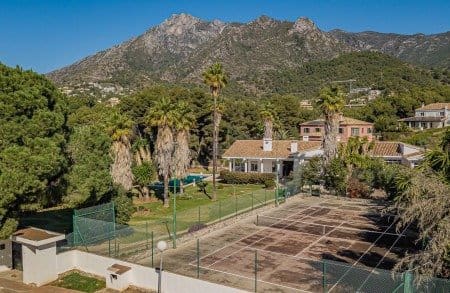 7 soveværelse Villa til salg i Marbella med swimmingpool garage - € 3.000.000 (Ref: 8109622)