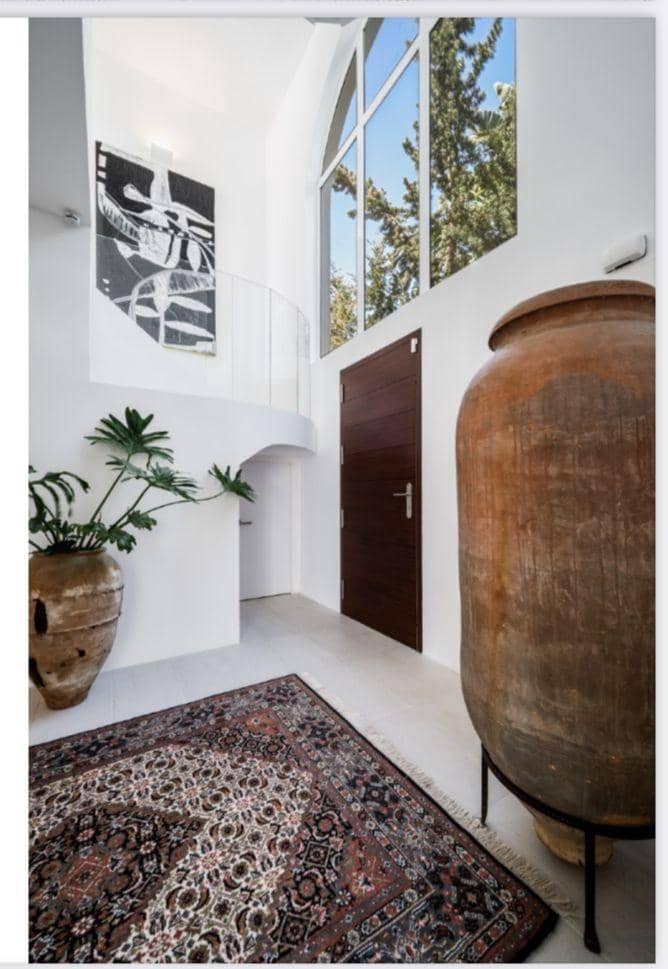 6 slaapkamer Villa te koop in Cabopino met zwembad - € 1.995.000 (Ref: 8109629)