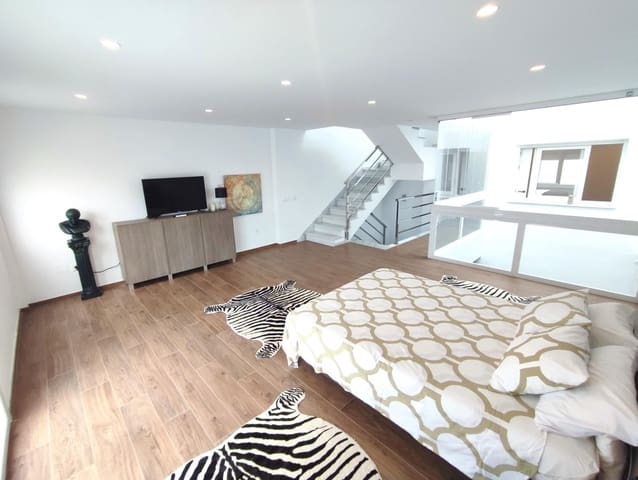 3 soveværelse Rækkehus til salg i Fuengirola - € 630.000 (Ref: 8109658)