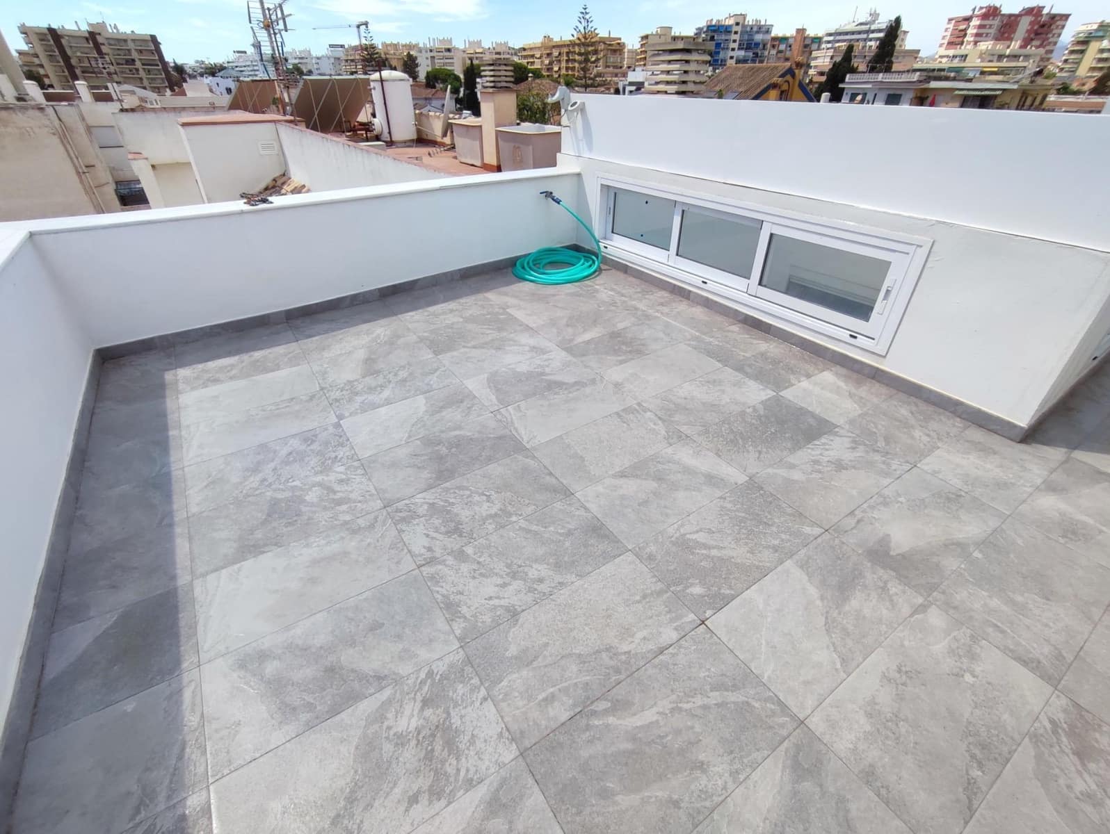 3 soveværelse Rækkehus til salg i Fuengirola - € 630.000 (Ref: 8109658)