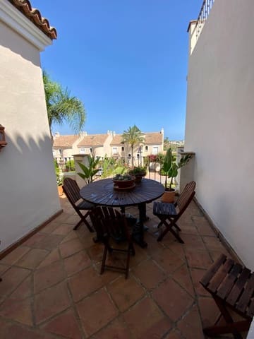 4 sovrum Radhus till salu i El Paraiso, Estepona med pool - 740 000 € (Ref: 8146516)