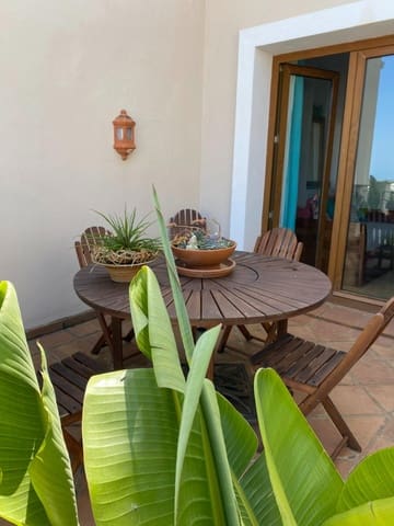 4 sovrum Radhus till salu i El Paraiso, Estepona med pool - 740 000 € (Ref: 8146516)