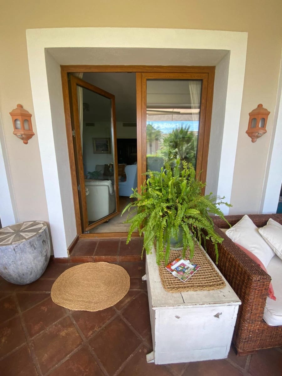 4 soverom Rekkehus til salgs i El Paraiso med svømmebasseng - € 740 000 (Ref: 8146516)