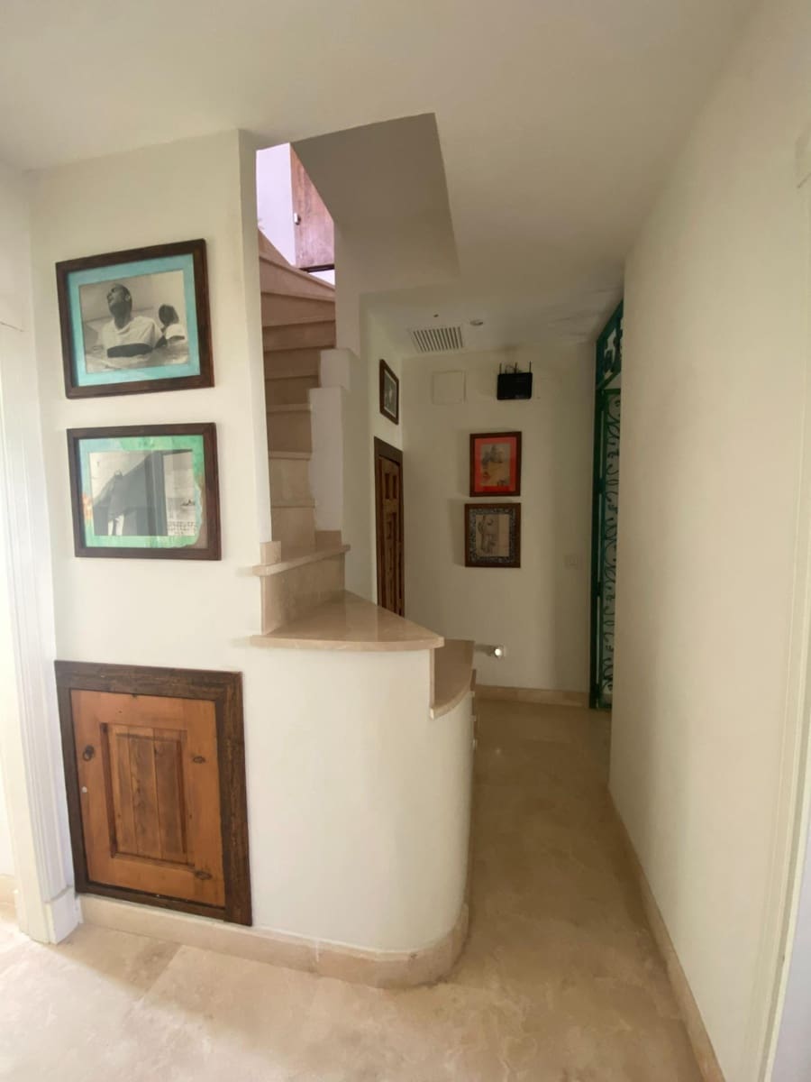 4 soverom Rekkehus til salgs i El Paraiso med svømmebasseng - € 740 000 (Ref: 8146516)