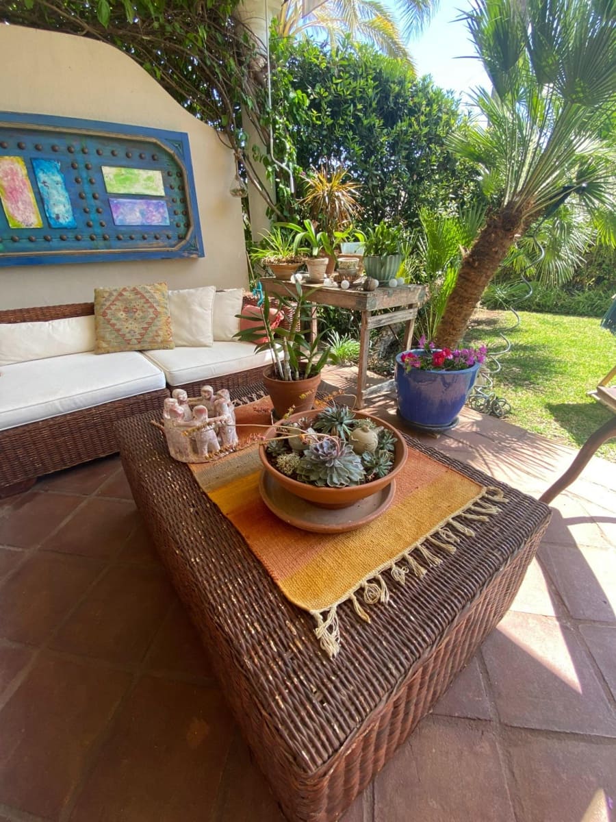 4 soverom Rekkehus til salgs i El Paraiso med svømmebasseng - € 740 000 (Ref: 8146516)