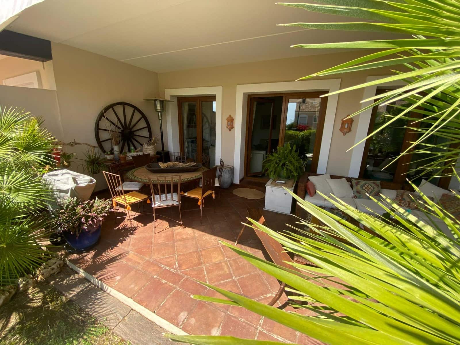 4 soverom Rekkehus til salgs i El Paraiso med svømmebasseng - € 740 000 (Ref: 8146516)