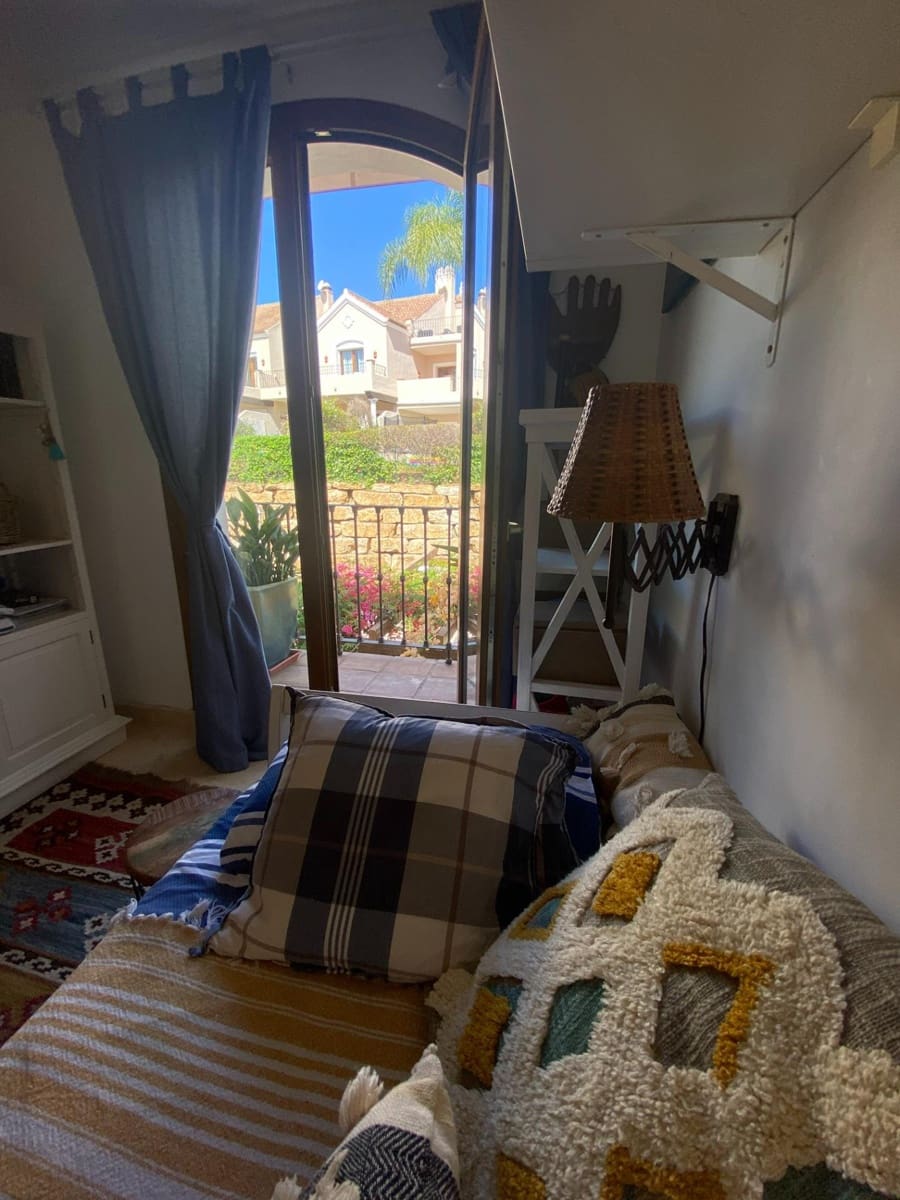 4 soverom Rekkehus til salgs i El Paraiso med svømmebasseng - € 740 000 (Ref: 8146516)