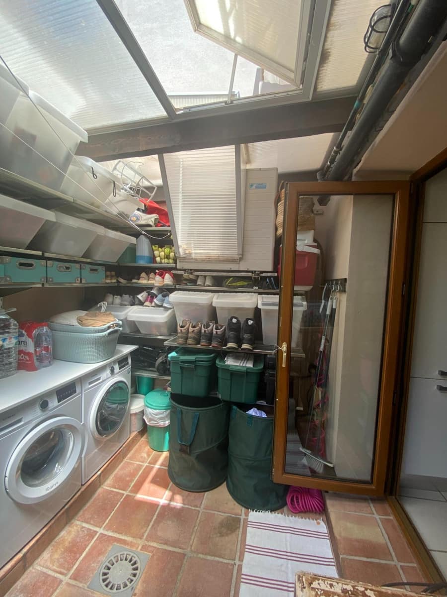 4 soverom Rekkehus til salgs i El Paraiso med svømmebasseng - € 740 000 (Ref: 8146516)