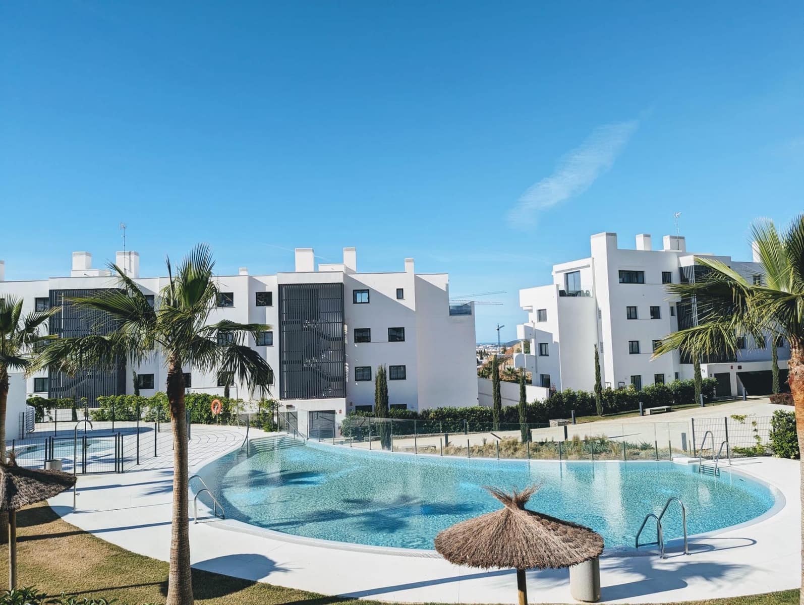 Apartamento de 3 habitaciones en Fuengirola en venta con piscina garaje - 795.000 € (Ref: 8253938)