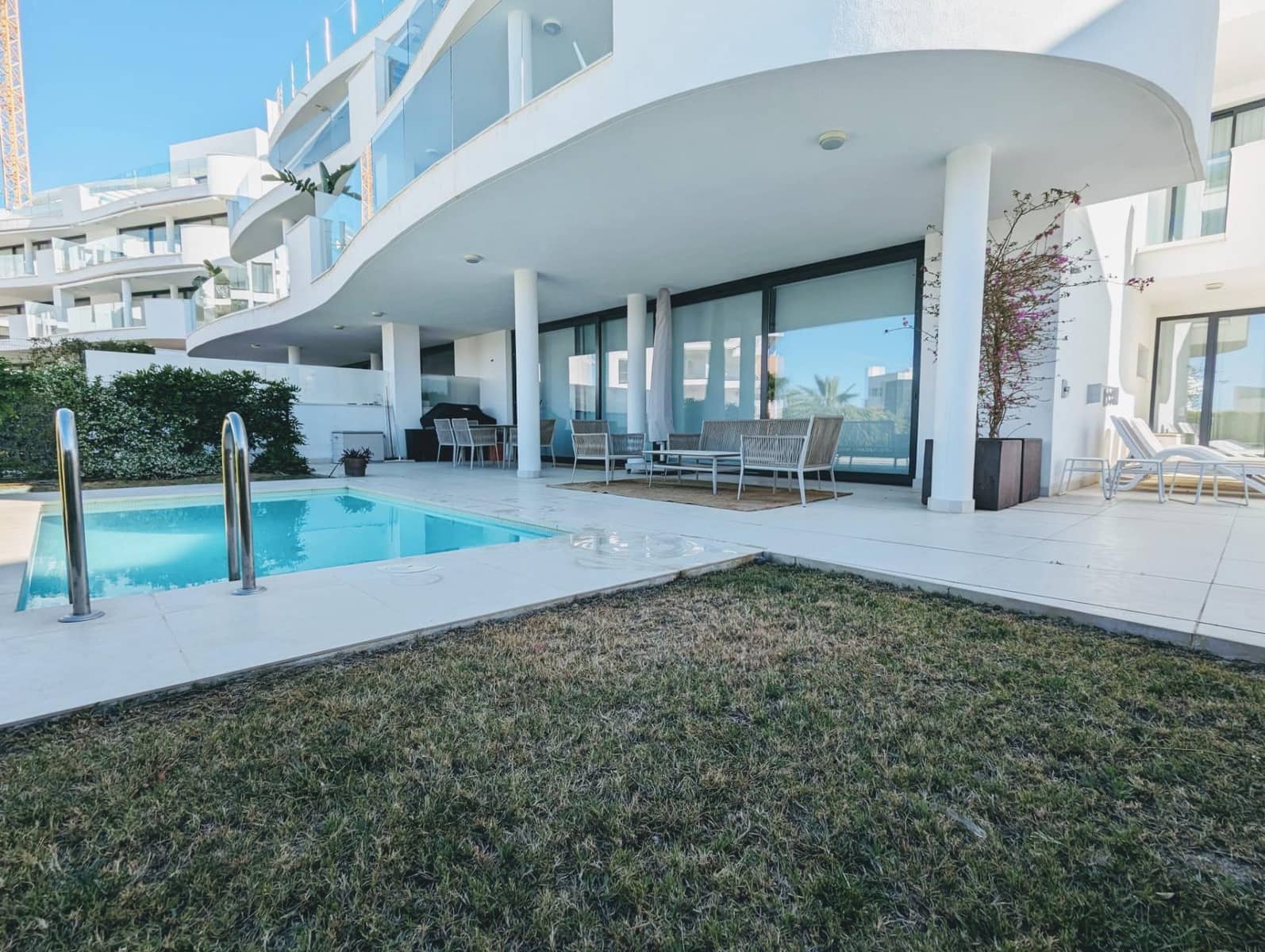 Apartamento de 3 habitaciones en Fuengirola en venta con piscina garaje - 795.000 € (Ref: 8253938)