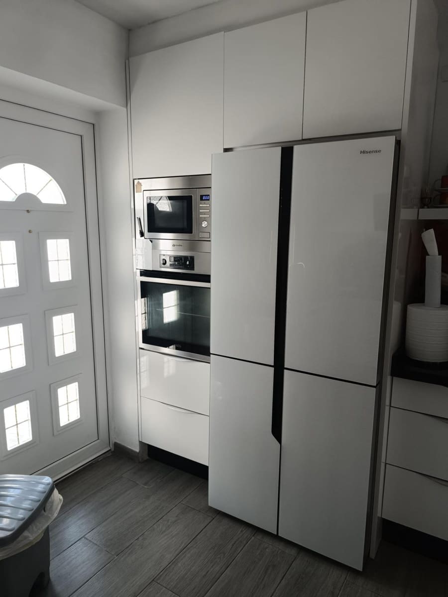 4 sypialnia Willa na sprzedaż w Miraflores z basenem garażem - 859 500 € (Ref: 8263159)