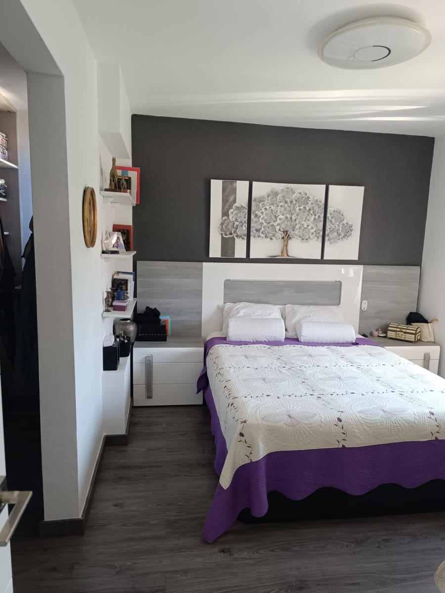 4 sypialnia Willa na sprzedaż w Miraflores z basenem garażem - 859 500 € (Ref: 8263159)