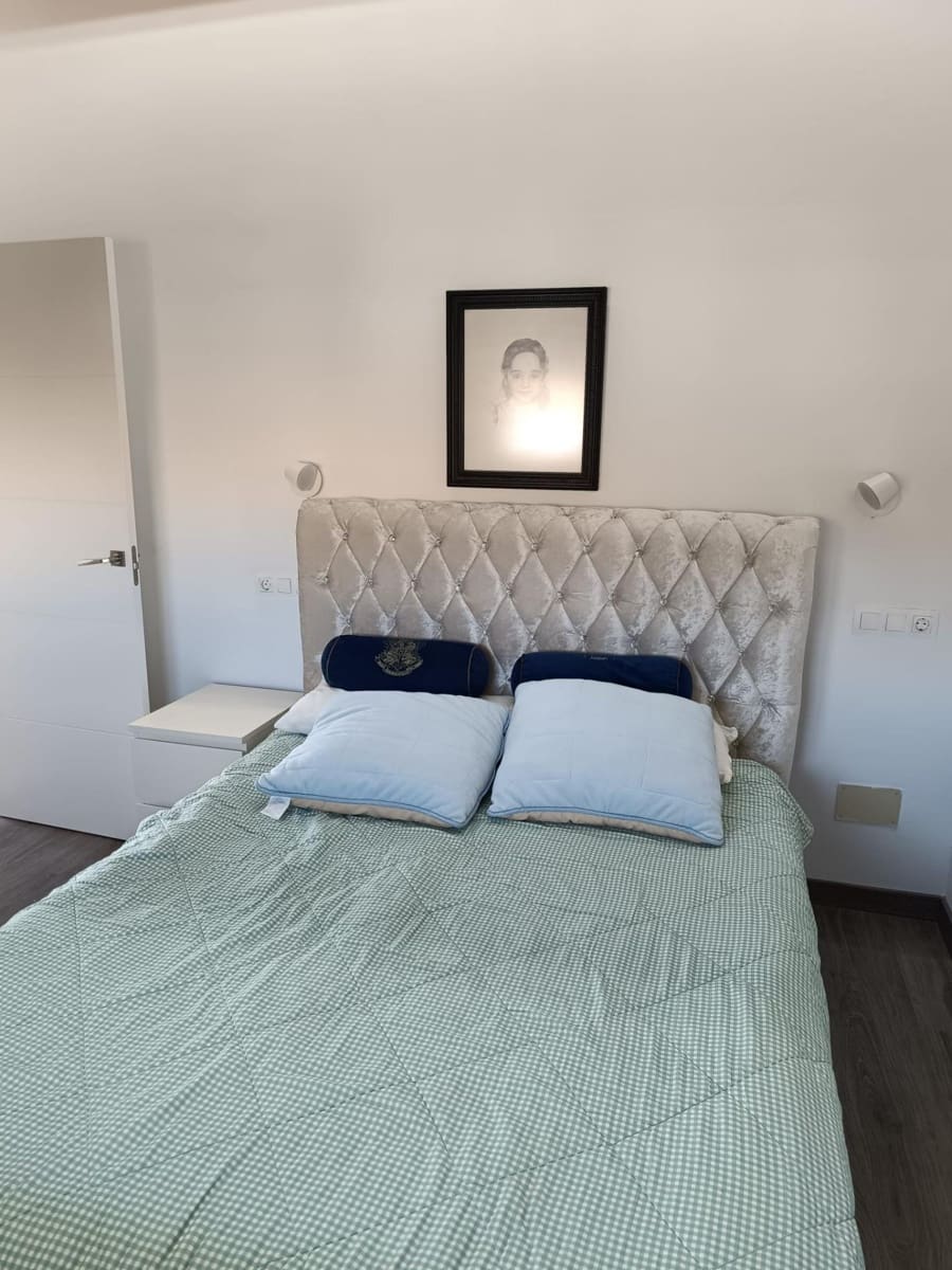 4 sypialnia Willa na sprzedaż w Miraflores z basenem garażem - 859 500 € (Ref: 8263159)