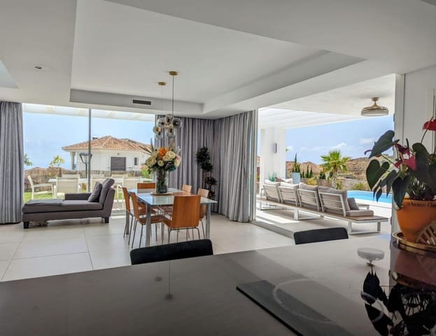 4 sovrum Villa till salu i Mijas med pool garage - 1 600 000 € (Ref: 8331625)