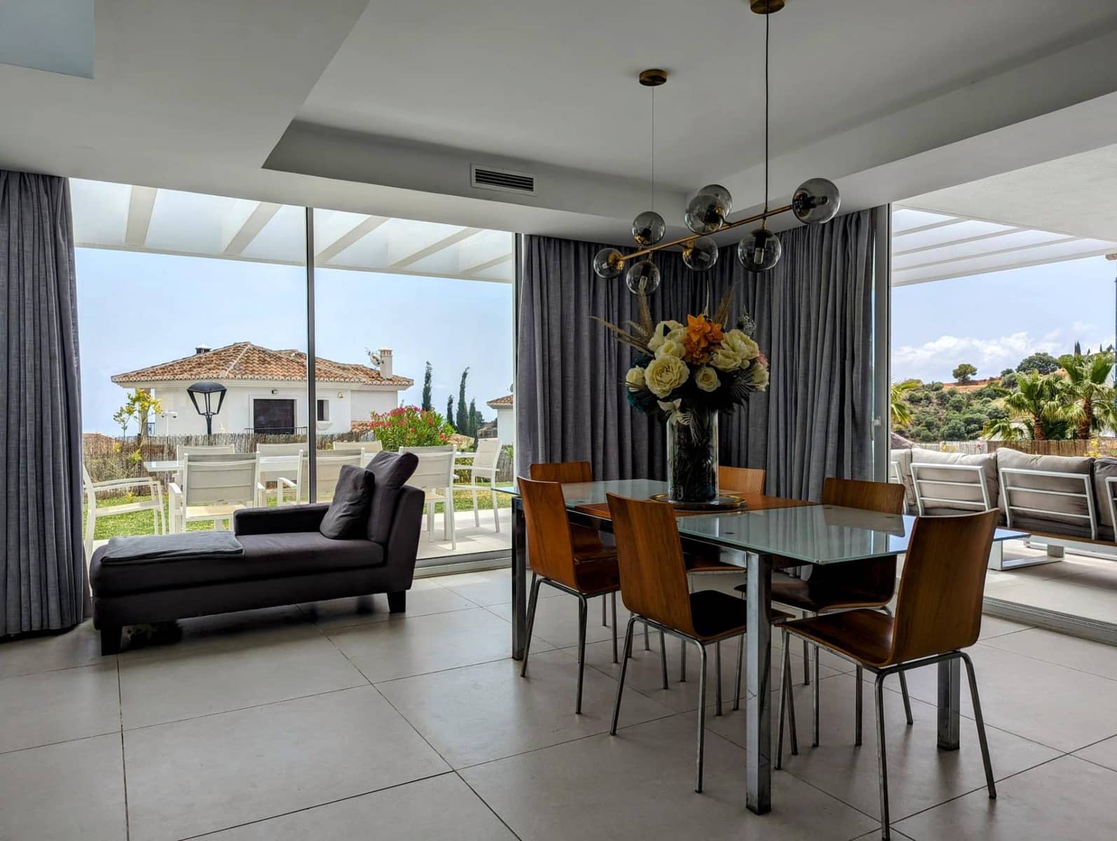 4 bedroom Villa for sale in Mijas with pool garage - € 1,600,000 (Ref: 8331625)