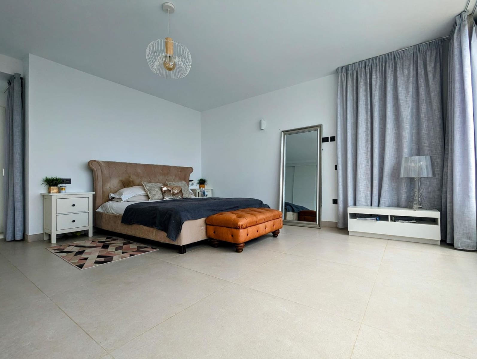 4 bedroom Villa for sale in Mijas with pool garage - € 1,600,000 (Ref: 8331625)