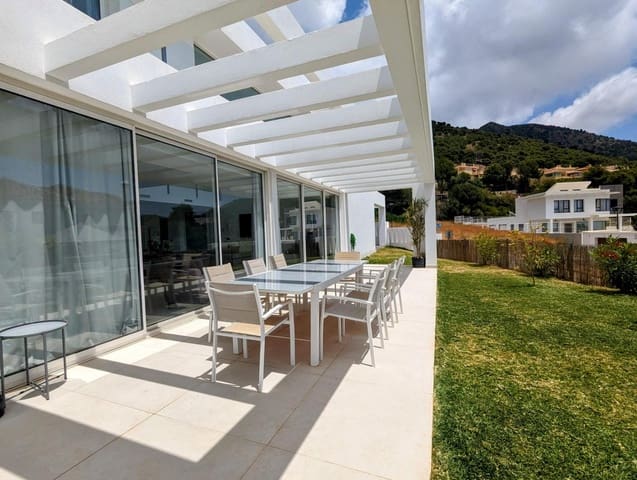 4 sovrum Villa till salu i Mijas med pool garage - 1 600 000 € (Ref: 8331625)