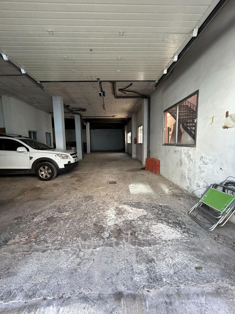 Garage til salg i Fuengirola - € 320.000 (Ref: 8333821)