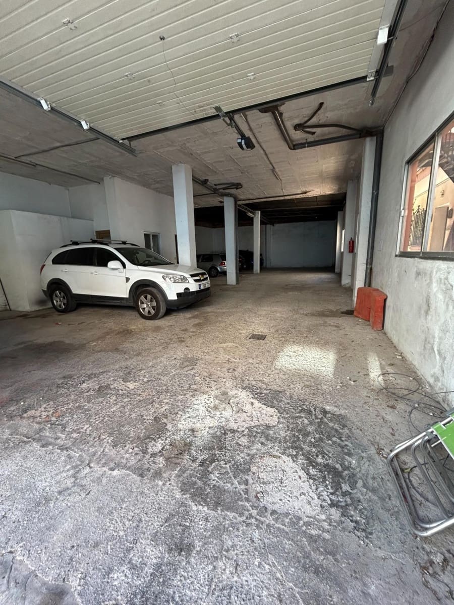 Garage til salg i Fuengirola - € 320.000 (Ref: 8333821)