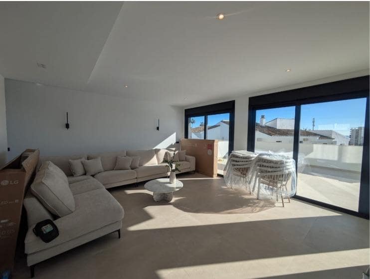 5 bedroom Villa for sale in Riviera del Sol with pool garage - € 1,750,000 (Ref: 8448269)