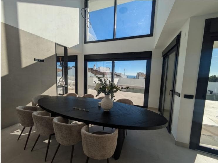 5 bedroom Villa for sale in Riviera del Sol with pool garage - € 1,750,000 (Ref: 8448269)