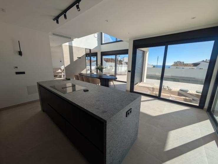 5 bedroom Villa for sale in Riviera del Sol with pool garage - € 1,750,000 (Ref: 8448269)