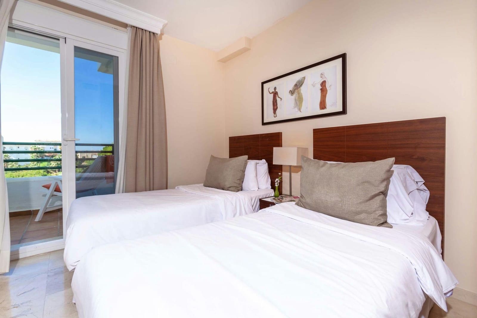 2 bedroom Apartment for sale in Mijas with pool - € 345,000 (Ref: 8489007)