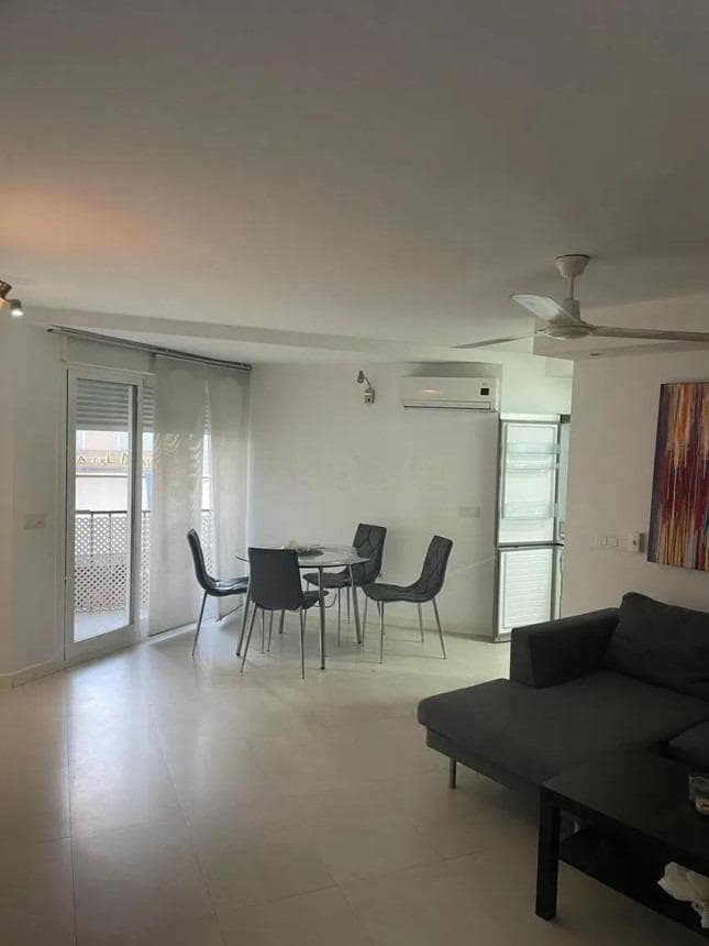 4 soveværelse Lejlighed til salg i Marbella - € 451.000 (Ref: 8500181)