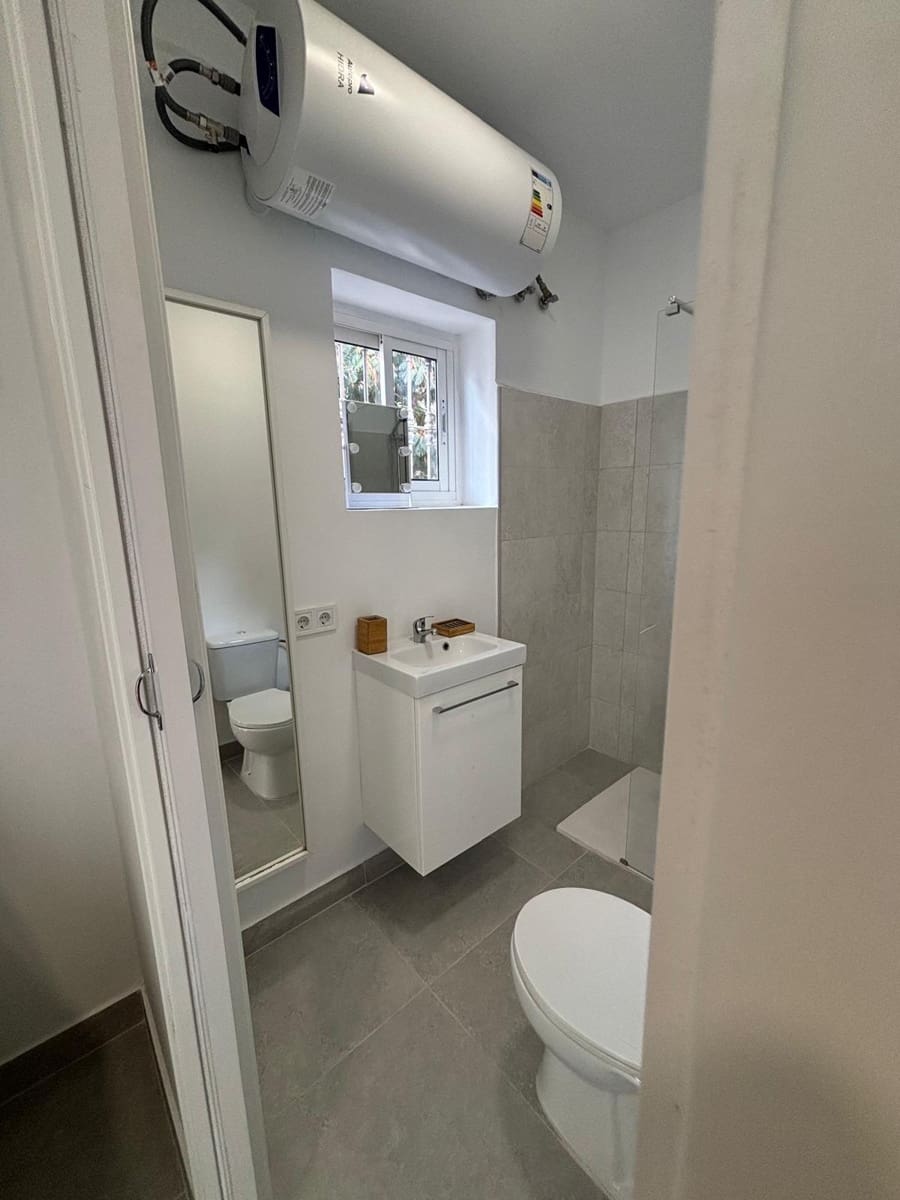 2 bedroom Flat for sale in Fuengirola - € 210,000 (Ref: 8559939)