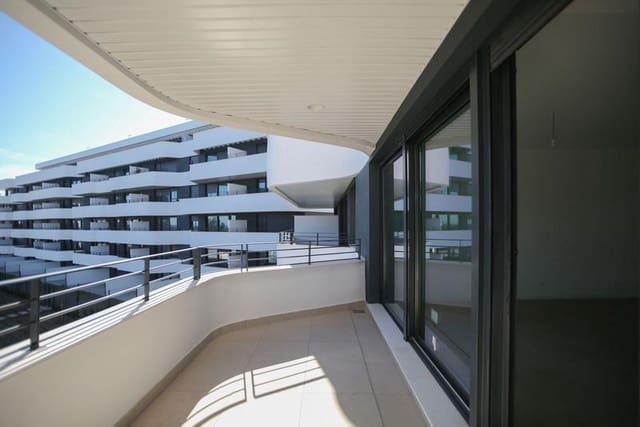 2 soveværelse Lejlighed til salg i Torremolinos med swimmingpool garage - € 695.000 (Ref: 8561679)