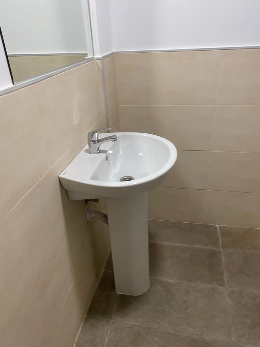 2 soveværelse Kontor til salg i Malaga by - € 350.000 (Ref: 8565273)