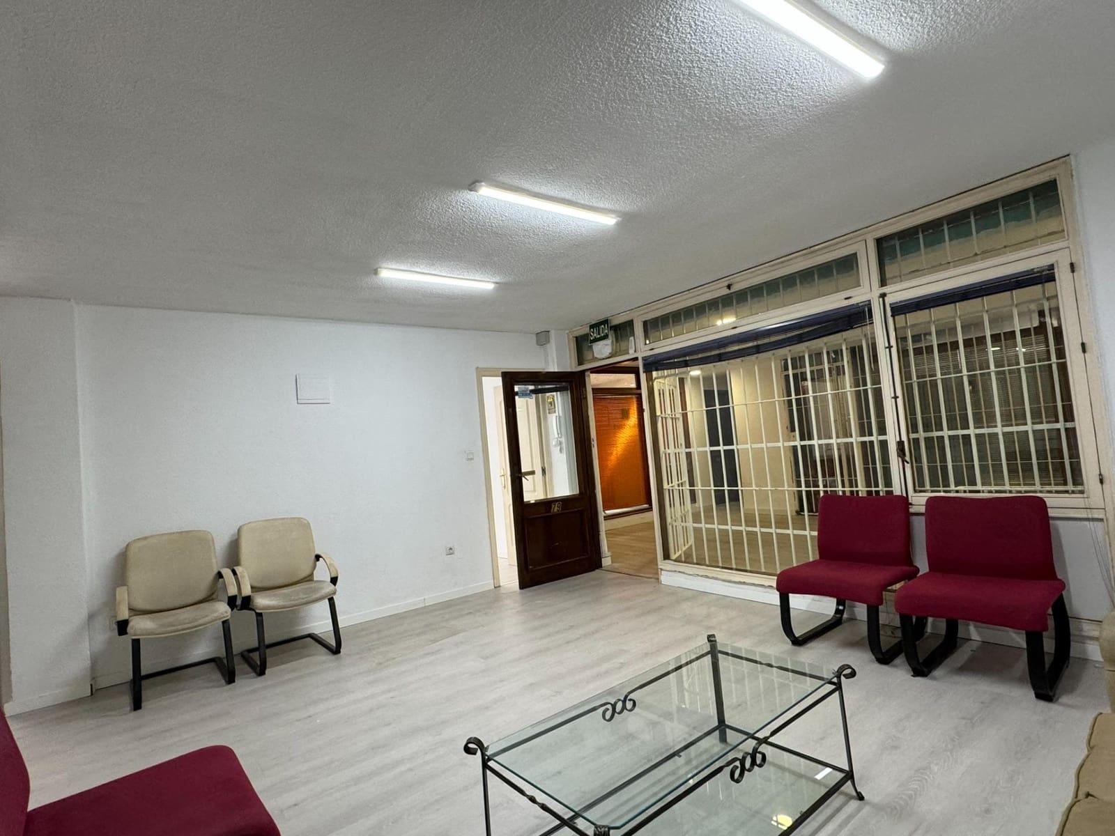 2 soveværelse Kontor til salg i Malaga by - € 350.000 (Ref: 8565273)