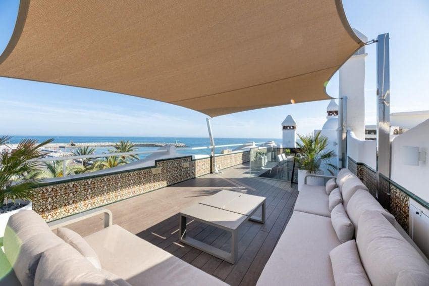 4 soverom Penthouse til salgs i Benalmadena med svømmebasseng garasje - € 1 975 000 (Ref: 8568184)