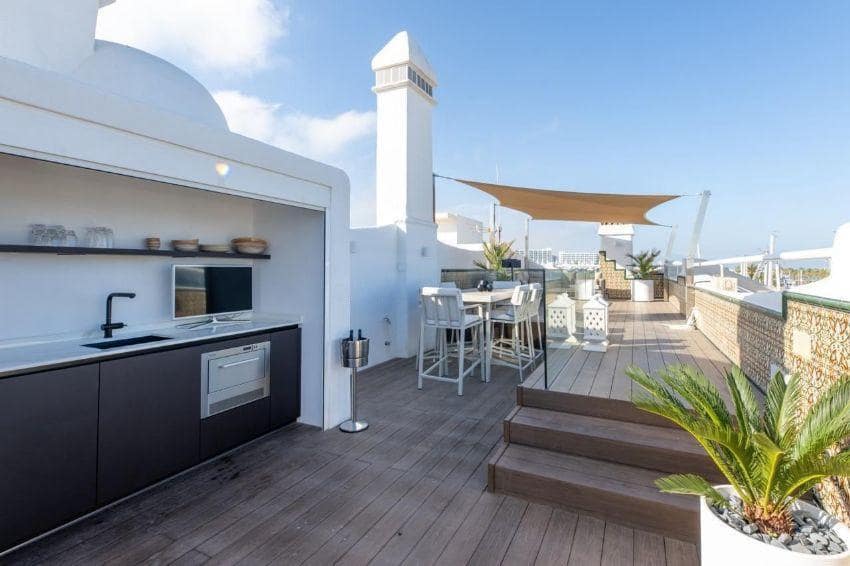 4 soverom Penthouse til salgs i Benalmadena med svømmebasseng garasje - € 1 975 000 (Ref: 8568184)
