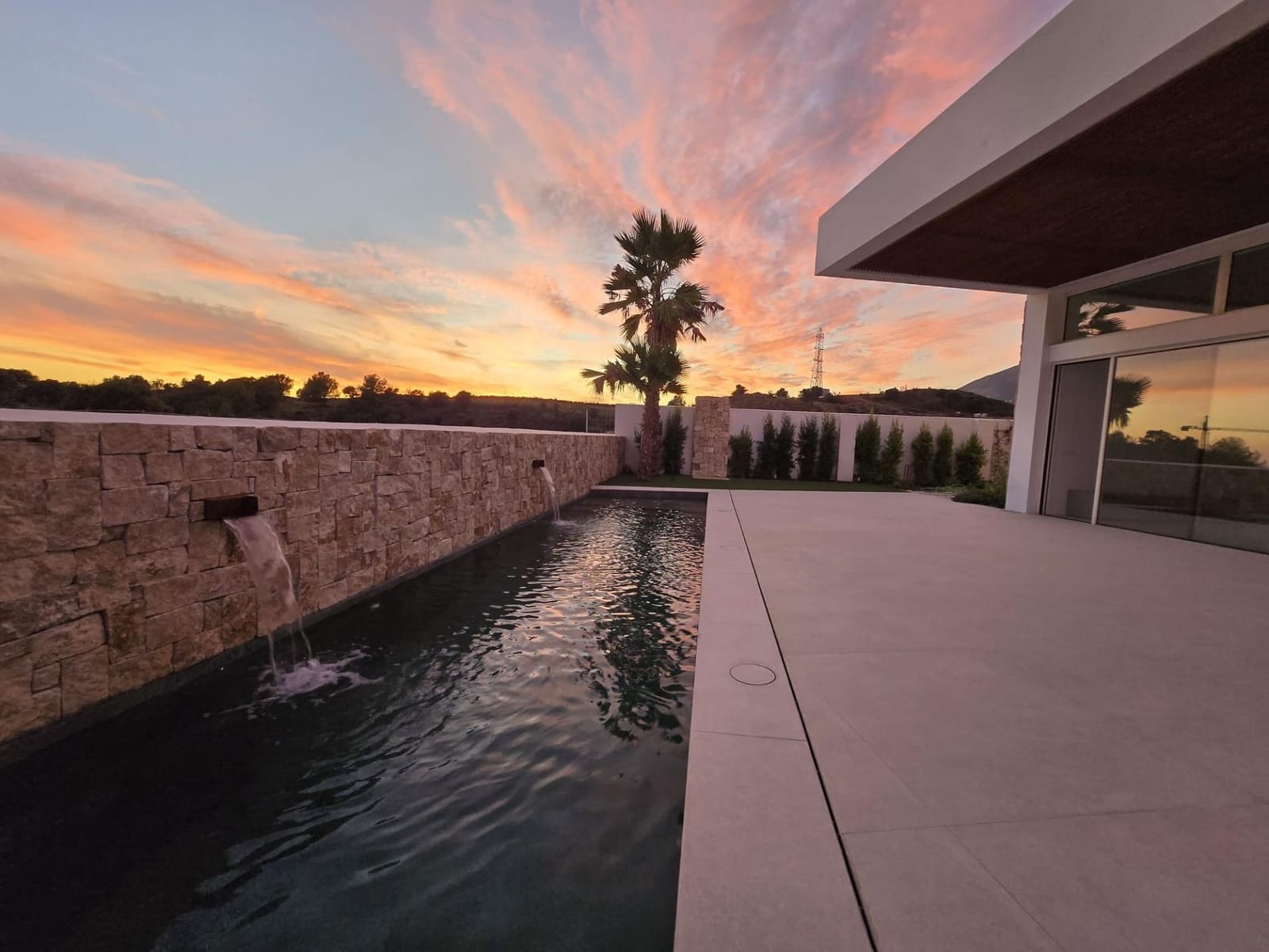 5 soveværelse Villa til salg i Fuengirola med swimmingpool garage - € 2.350.000 (Ref: 8603787)