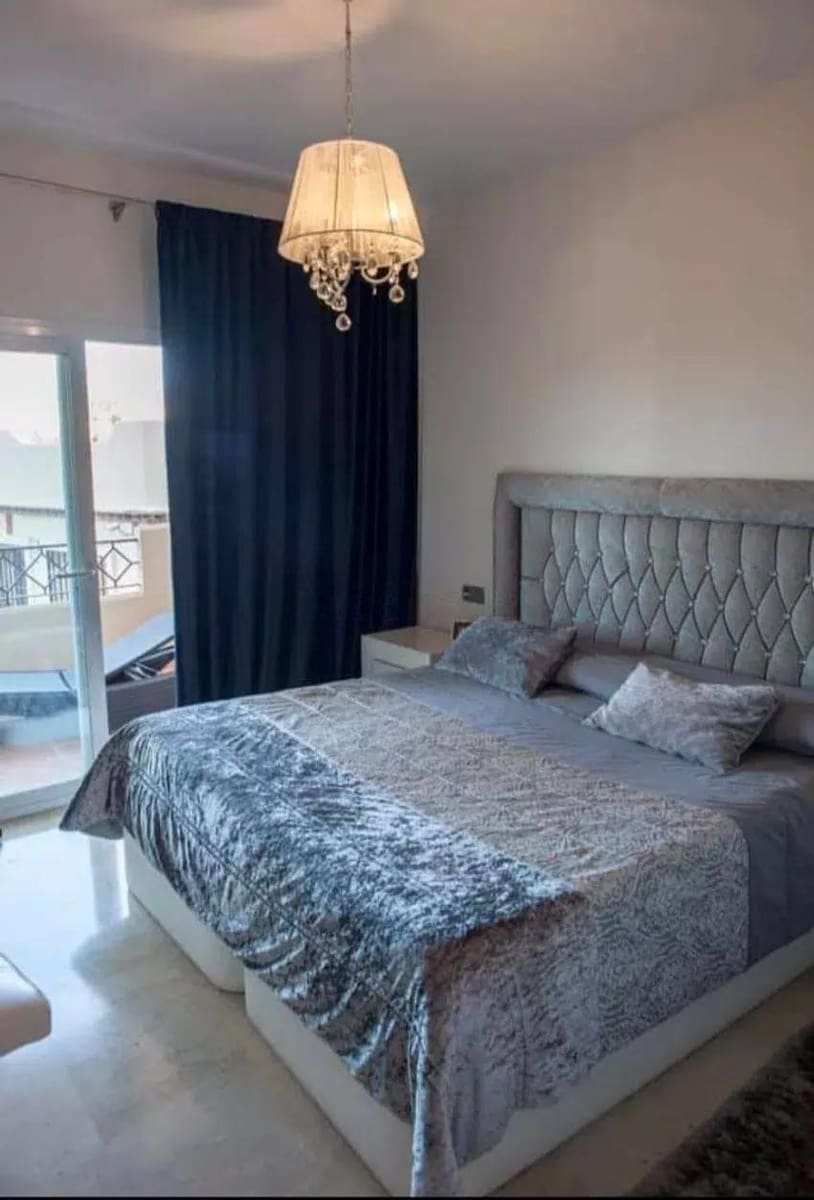 Apartamento de 3 habitaciones en Estepona en venta con garaje - 405.000 € (Ref: 8666289)