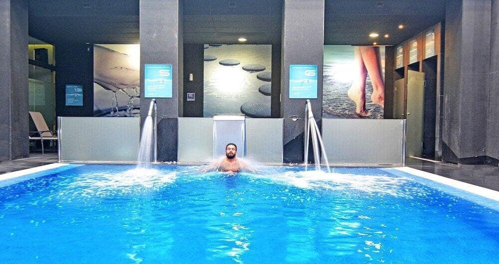 1 slaapkamer Appartement te koop in Benalmadena Costa met zwembad - € 290.000 (Ref: 8674538)