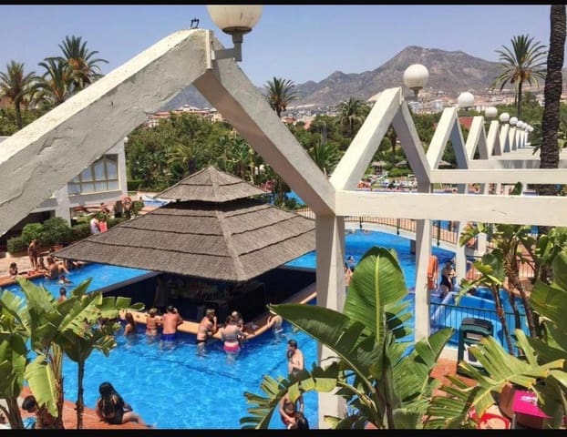 1 slaapkamer Appartement te koop in Benalmadena Costa, Benalmádena met zwembad - € 290.000 (Ref: 8674538)