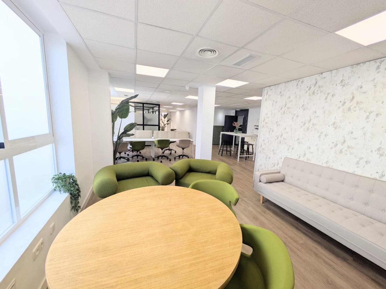 Kontor til leje i Marbella - € 3.000 (Ref: 8706023)