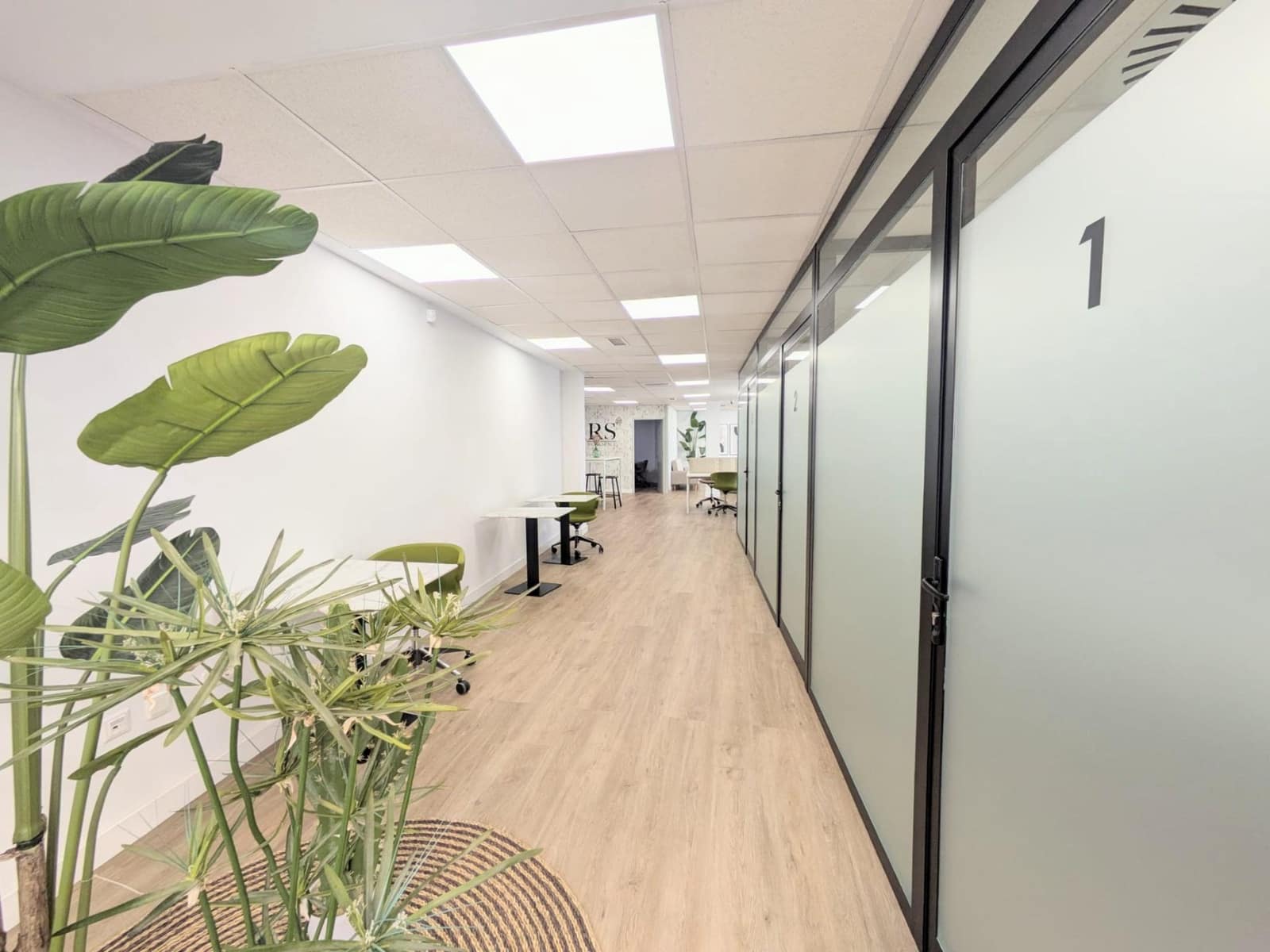 Kontor til leje i Marbella - € 3.000 (Ref: 8706023)