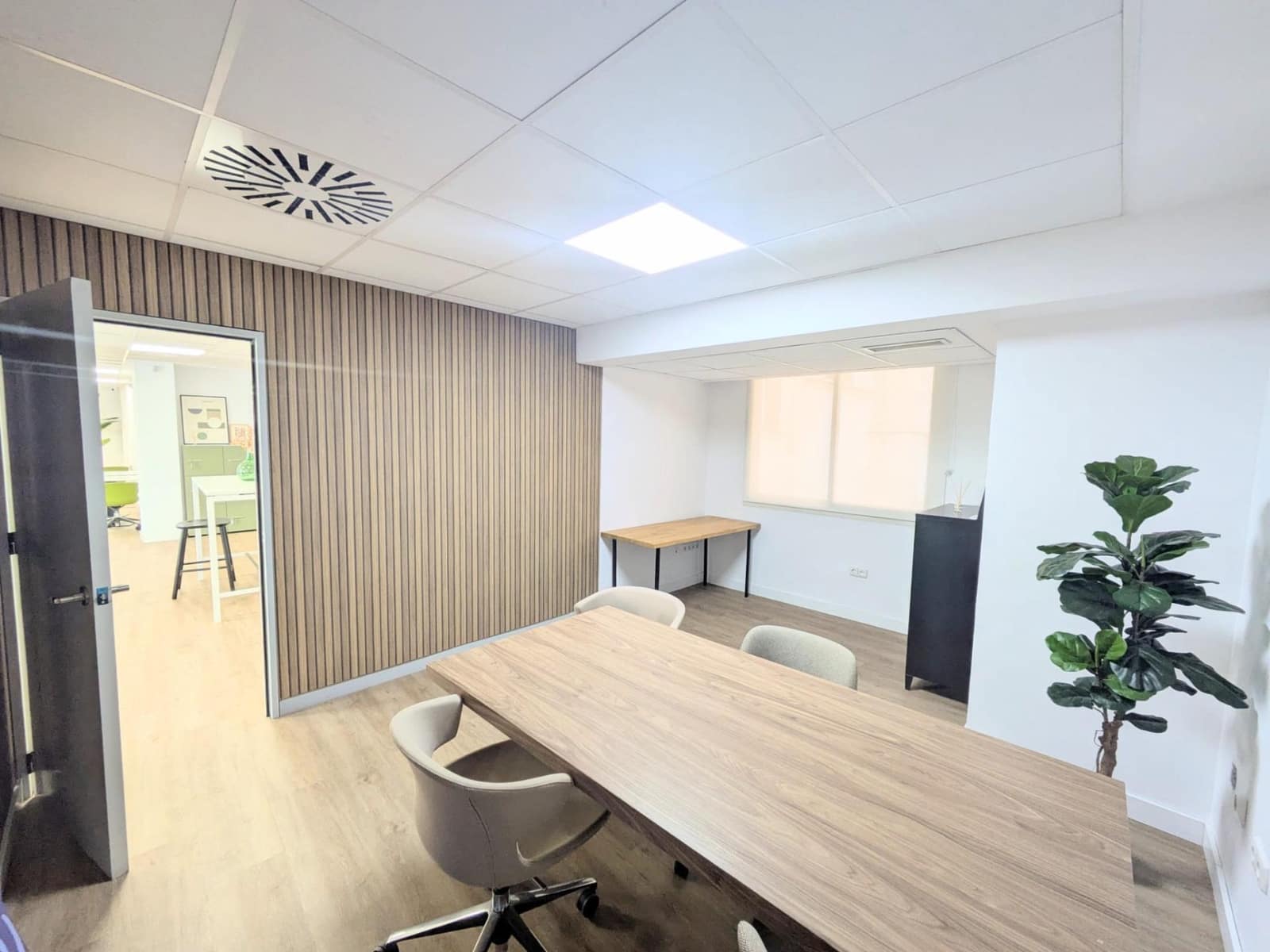 Kontor til leje i Marbella - € 3.000 (Ref: 8706023)